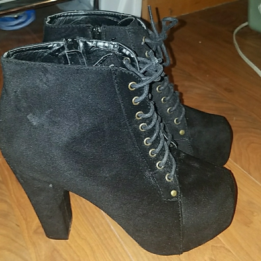 Black suade Heels